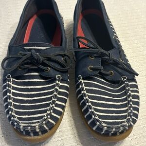 Sperry top-sider slip on Navy stripe shoes 9.5